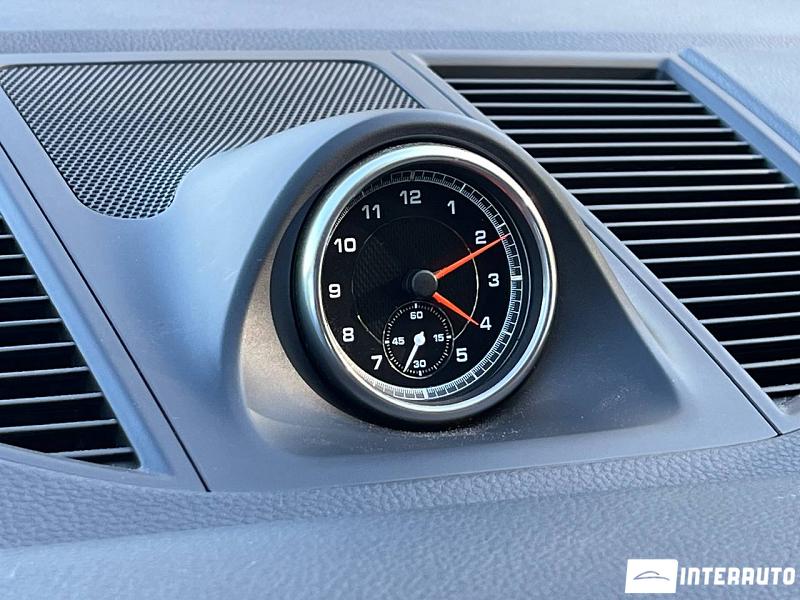 Porsche Macan 13 porsche macan 2021