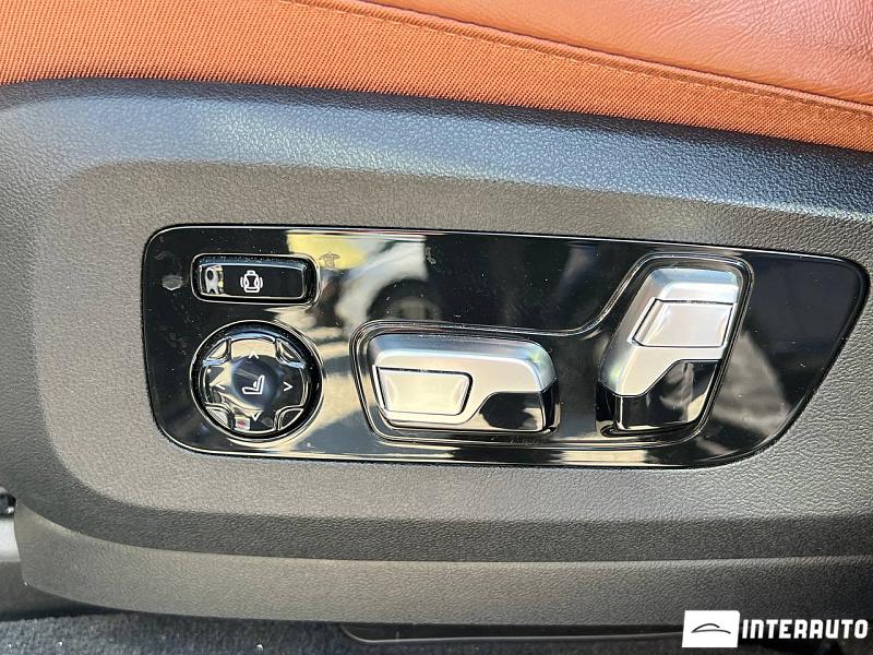 BMW X5 4.0i 22 bmw x5 4.0i 2019