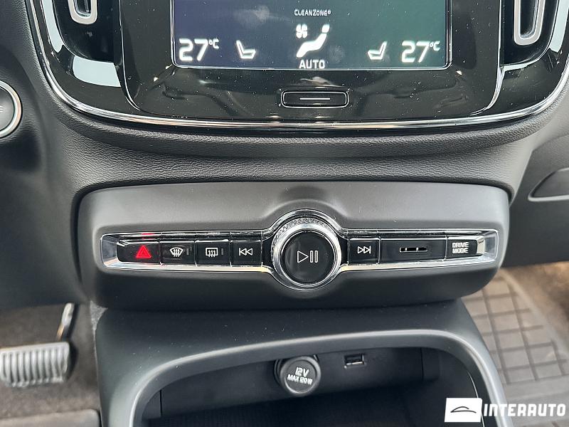 Volvo XC 40 13 volvo xc 40 2021