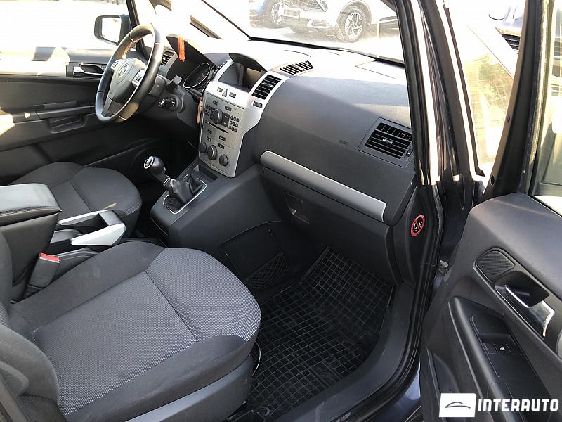 Opel Zafira 11 opel zafira 2009