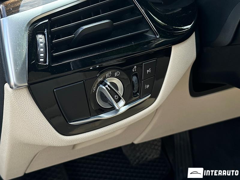 BMW 530e 8 bmw 530e 2018