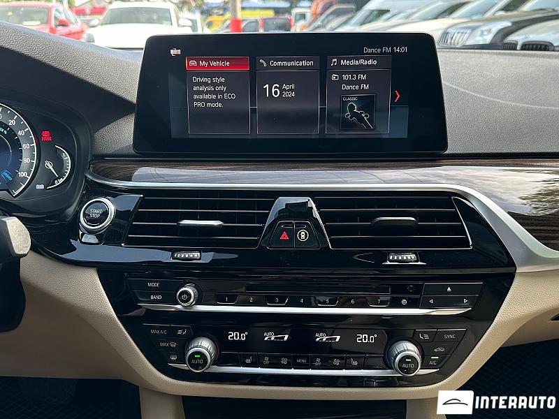 BMW 530e 14 bmw 530e 2018