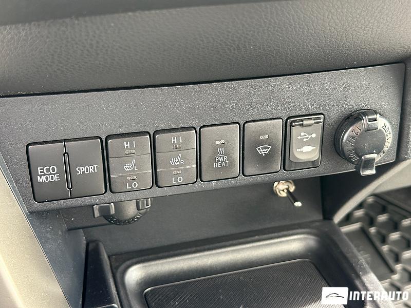 Toyota Rav-4 12 toyota rav-4 2014