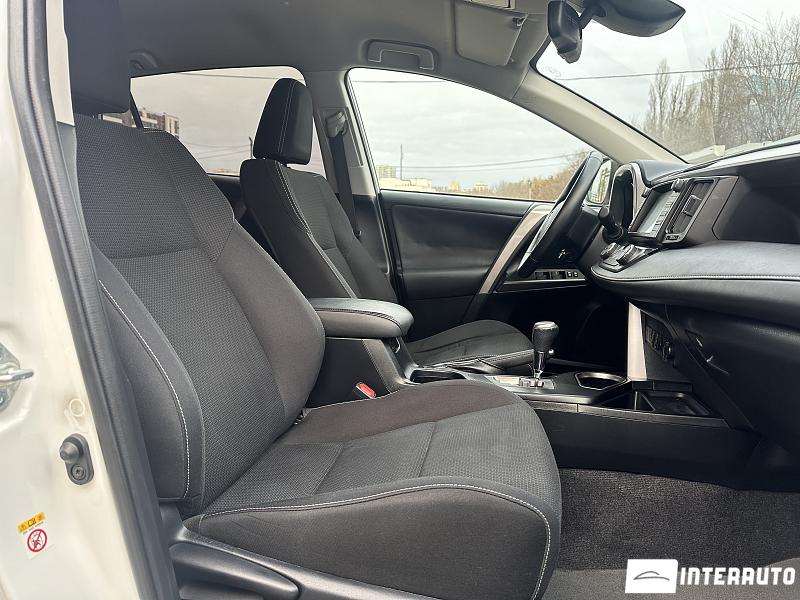 Toyota Rav-4 16 toyota rav-4 2016