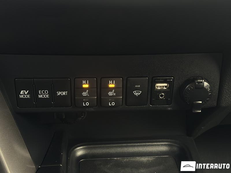 Toyota Rav-4 15 toyota rav-4 2016