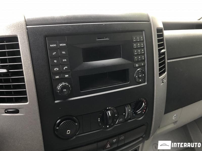 Mercedes Sprinter 9 mercedes sprinter 2016