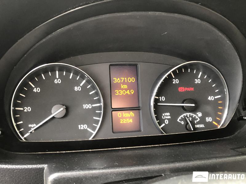 Mercedes Sprinter 8 mercedes sprinter 2016