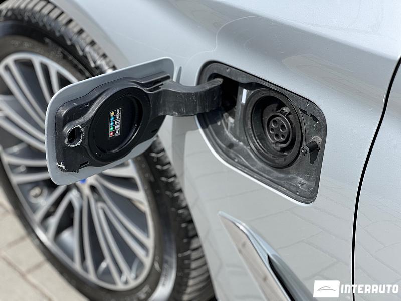 BMW 530e 6 bmw 530e 2018