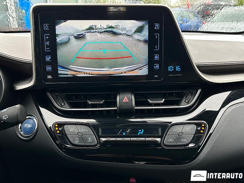 Toyota C-HR 12 toyota c-hr 2019