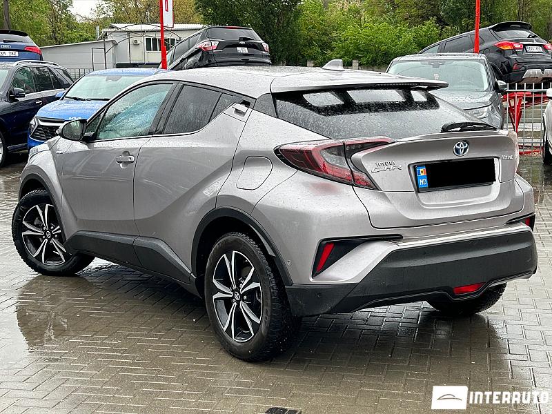 Toyota C-HR 2 toyota c-hr 2019
