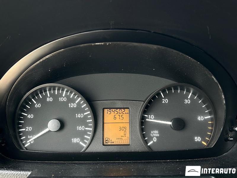 Mercedes Sprinter 8 mercedes sprinter 2012