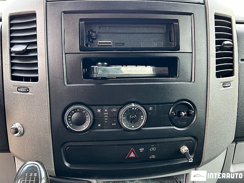 Mercedes Sprinter 9 mercedes sprinter 2012