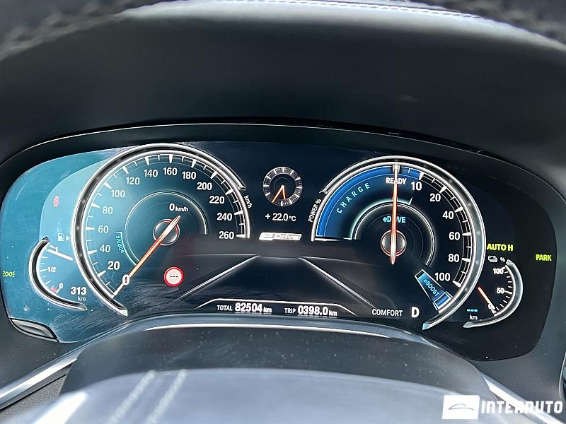 BMW 740e 11 bmw 740e 2017