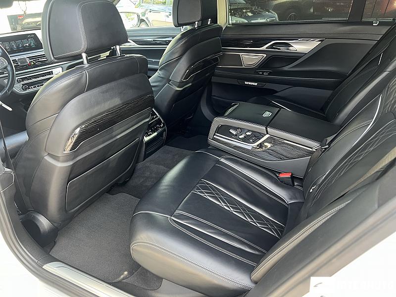 BMW 740e 23 bmw 740e 2017