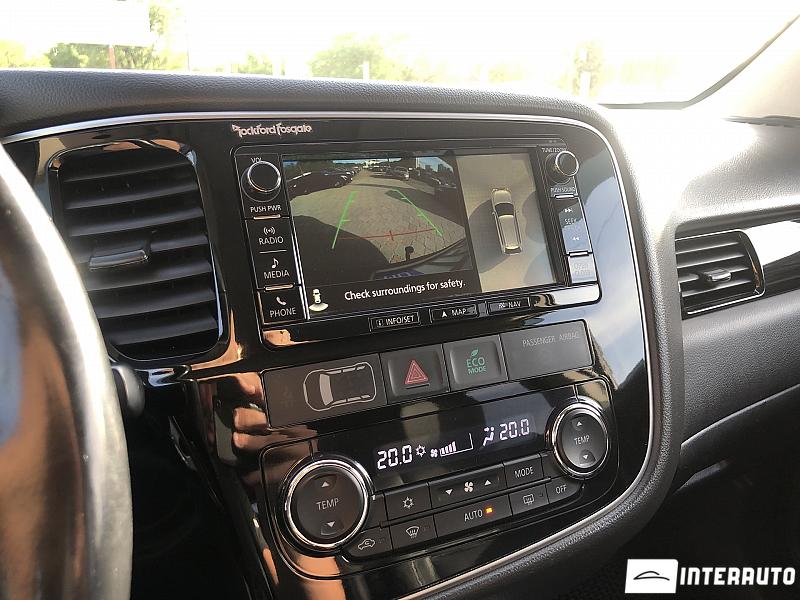 Mitsubishi Outlander 10 mitsubishi outlander 2016