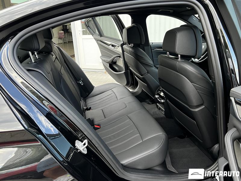 BMW 530e 8 bmw 530e 2020