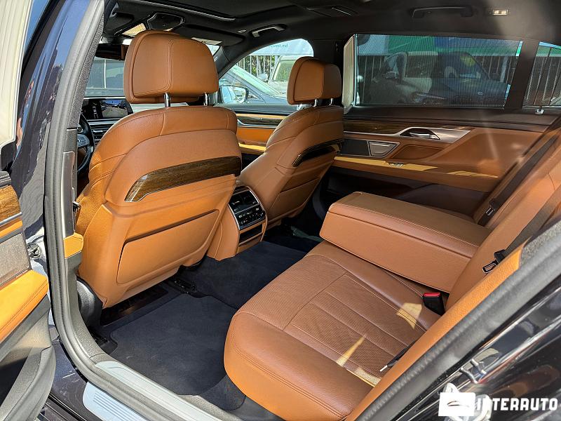 BMW 740 23 bmw 740 2018