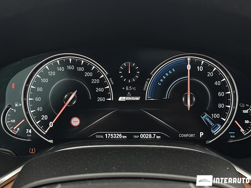 BMW 740e 9 bmw 740e 2016