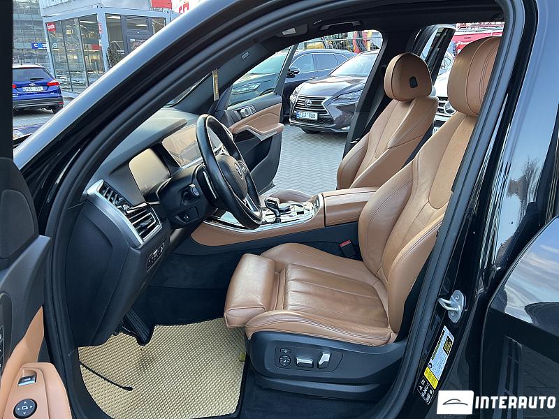 BMW X5 4.0i 5 bmw x5 4.0i 2018