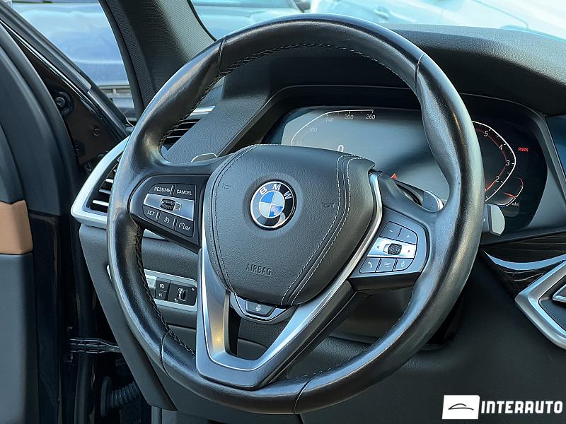 BMW X5 4.0i 8 bmw x5 4.0i 2018