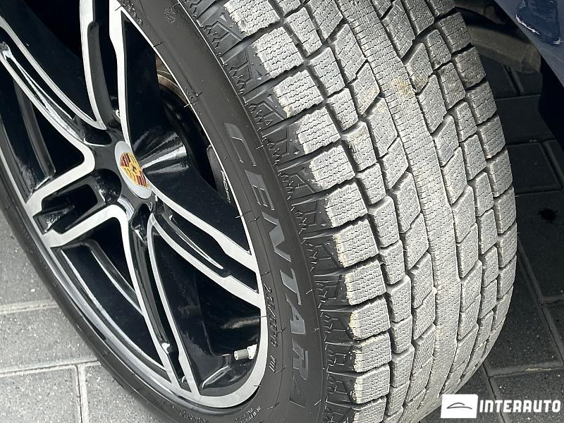 Porsche Macan 21 porsche macan 2016