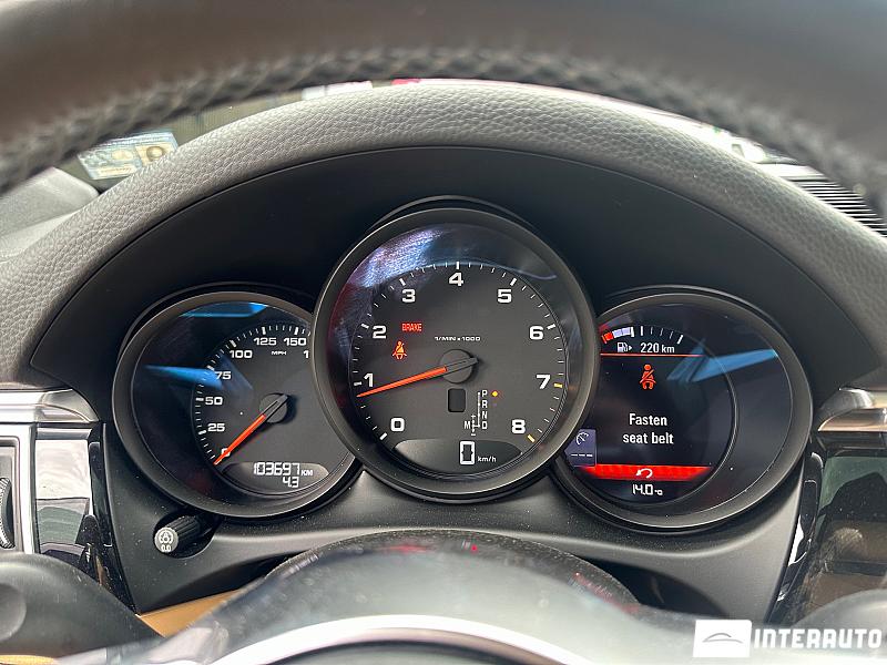 Porsche Macan 9 porsche macan 2016