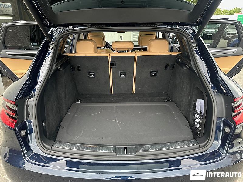 Porsche Macan 18 porsche macan 2016