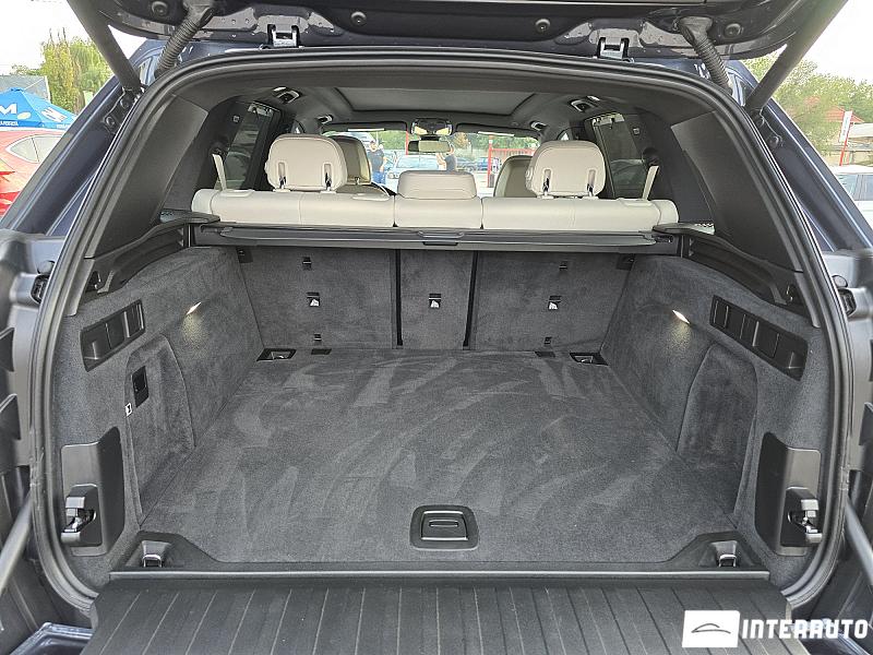 BMW X5 4.0i 26 bmw x5 4.0i 2020