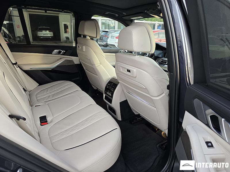 BMW X5 4.0i 24 bmw x5 4.0i 2020