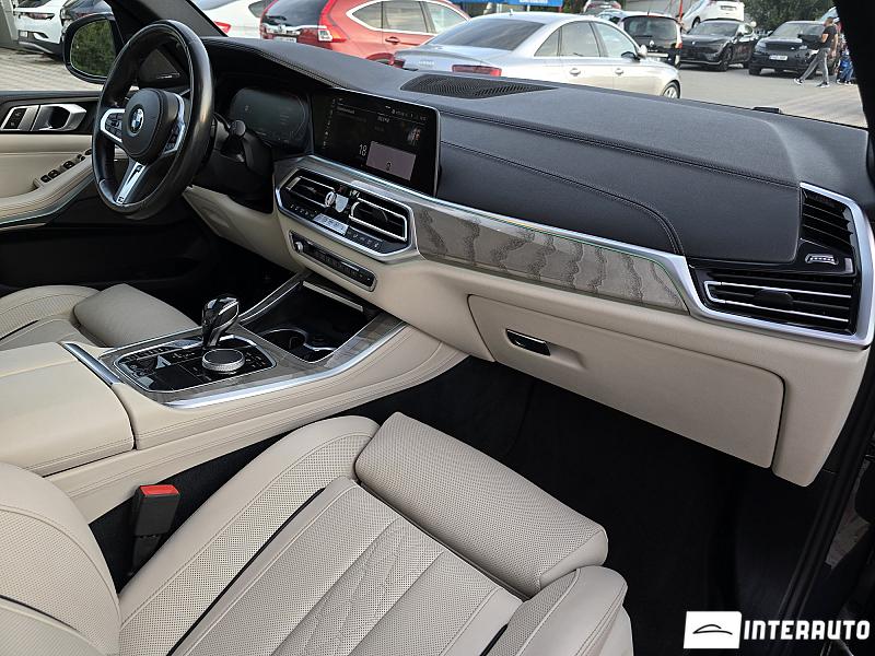 BMW X5 4.0i 20 bmw x5 4.0i 2020