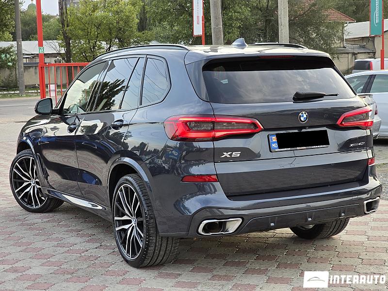 BMW X5 4.0i 3 bmw x5 4.0i 2020