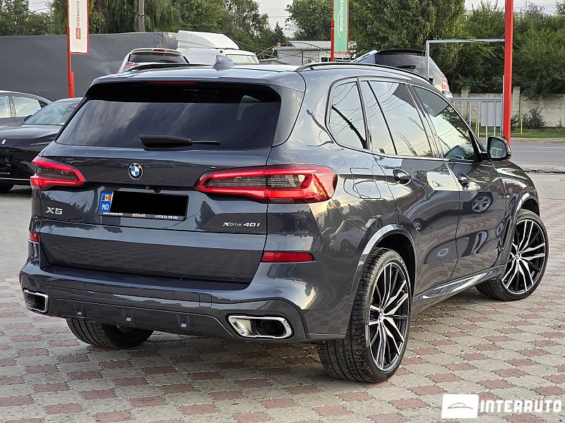 BMW X5 4.0i 2 bmw x5 4.0i 2020