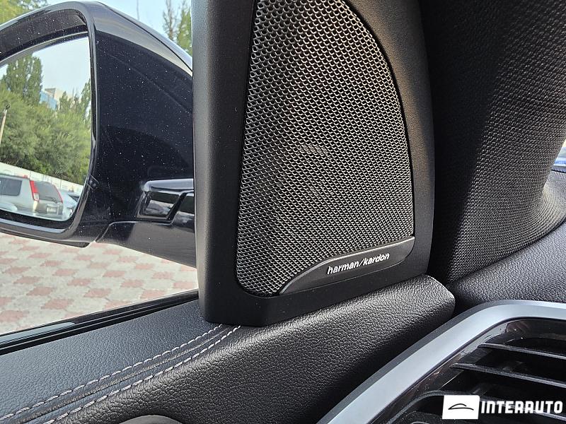 BMW X5 4.0i 19 bmw x5 4.0i 2020