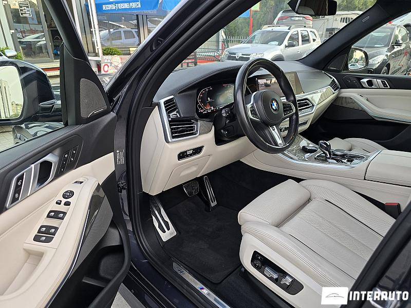 BMW X5 4.0i 7 bmw x5 4.0i 2020