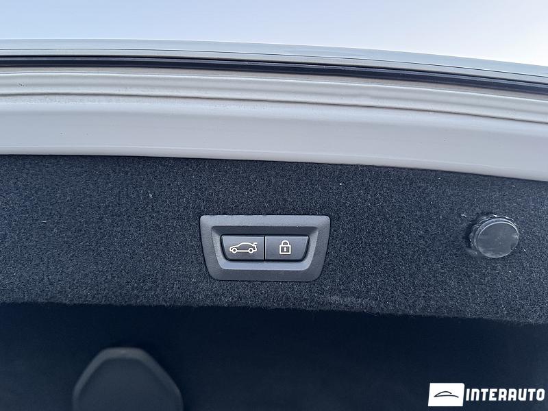 BMW 740e 28 bmw 740e 2017