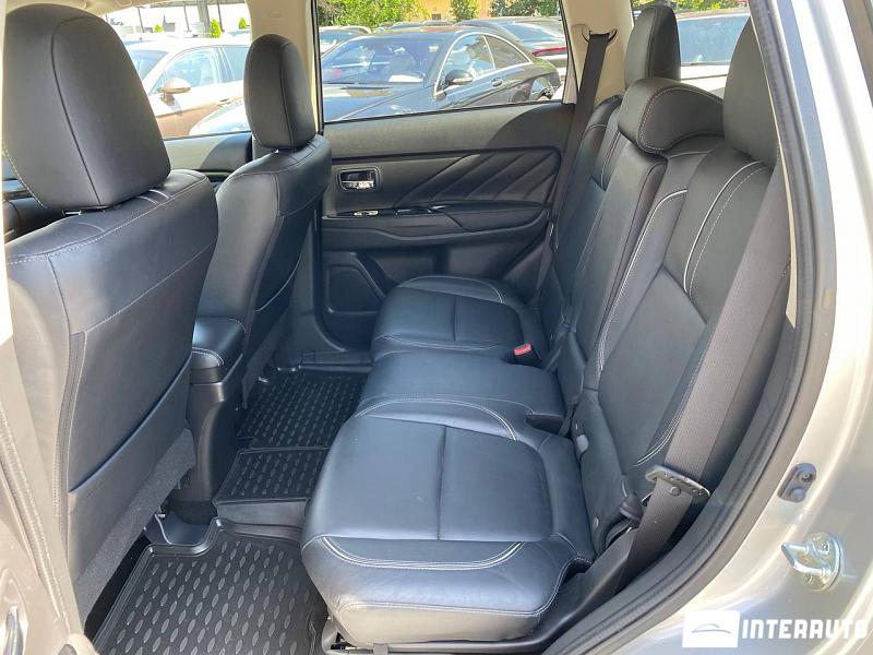 Mitsubishi Outlander 17 mitsubishi outlander 2018