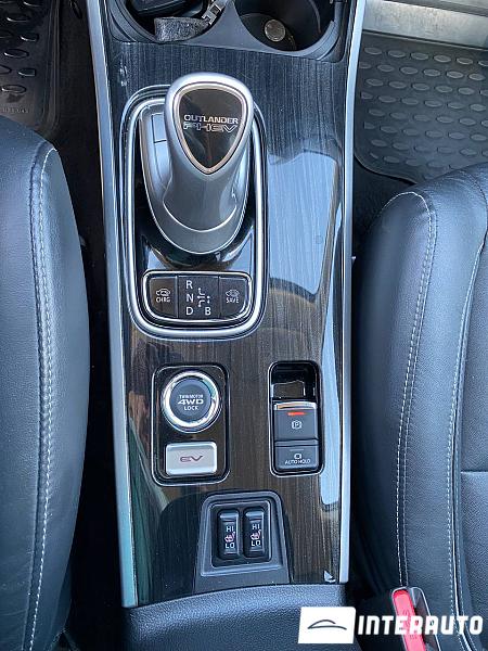 Mitsubishi Outlander 12 mitsubishi outlander 2018