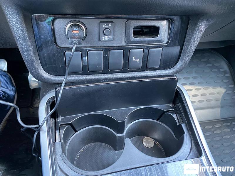 Mitsubishi Outlander 11 mitsubishi outlander 2018