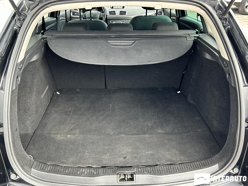 Renault Megane 20 renault megane 2013