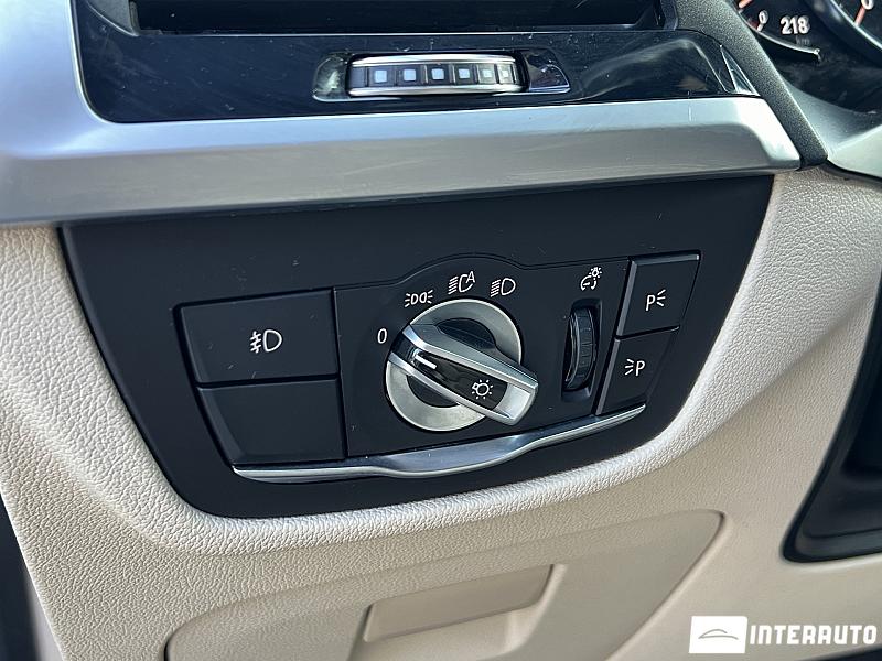 BMW X3 3.0i 9 bmw x3 3.0i 2019