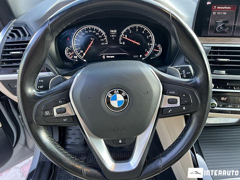 BMW X3 3.0i 8 bmw x3 3.0i 2019