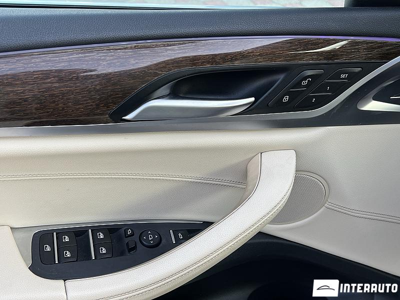 BMW X3 3.0i 6 bmw x3 3.0i 2019