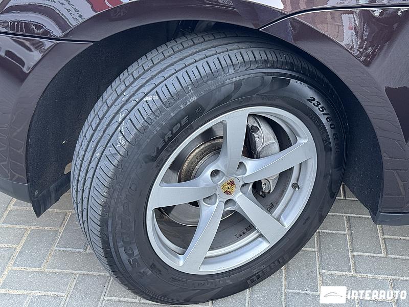 Porsche Macan 16 porsche macan 2016