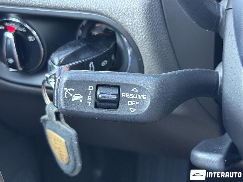 Porsche Macan 20 porsche macan 2016