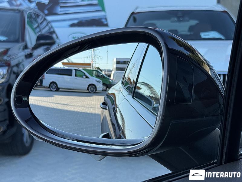 Porsche Macan 17 porsche macan 2016