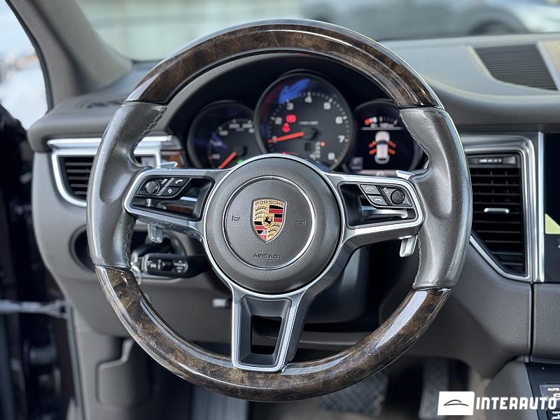 Porsche Macan 7 porsche macan 2016