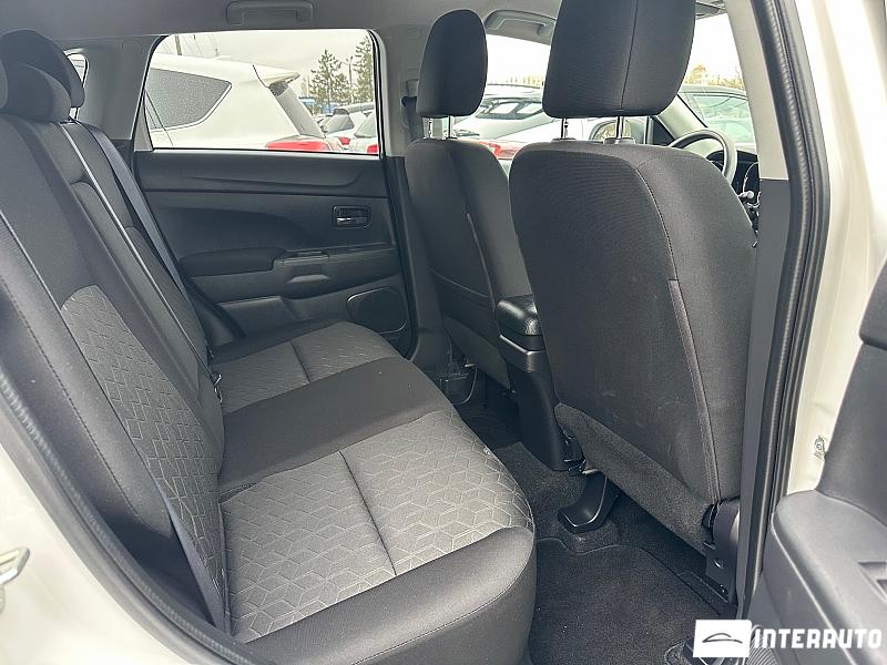 Mitsubishi Outlander Sport 15 mitsubishi outlander sport 2021