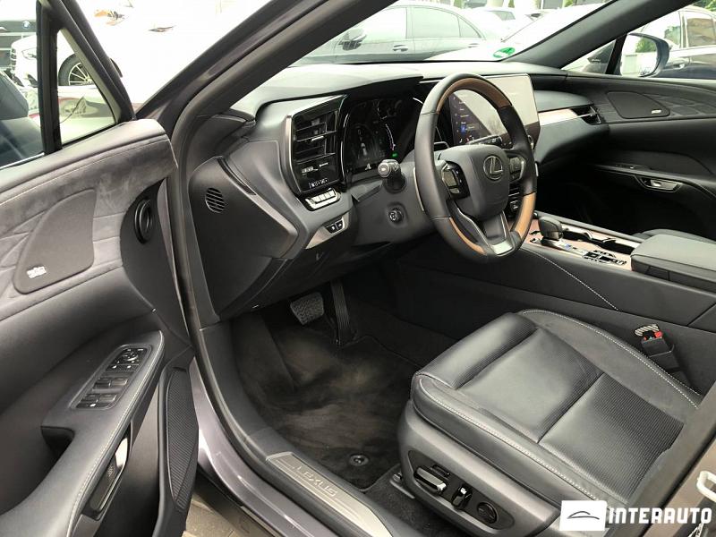 Lexus RX 450h 7 lexus rx 450h 2023