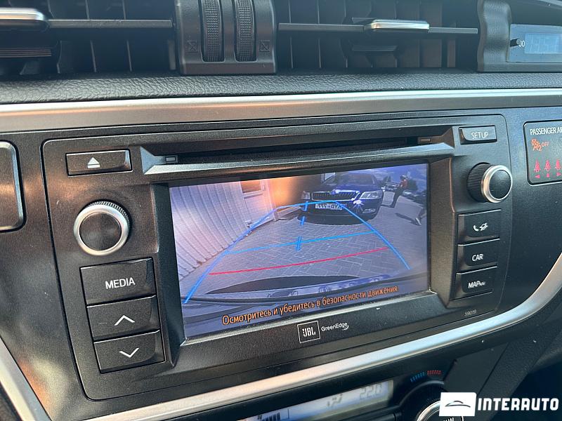 Toyota Auris 10 toyota auris 2013