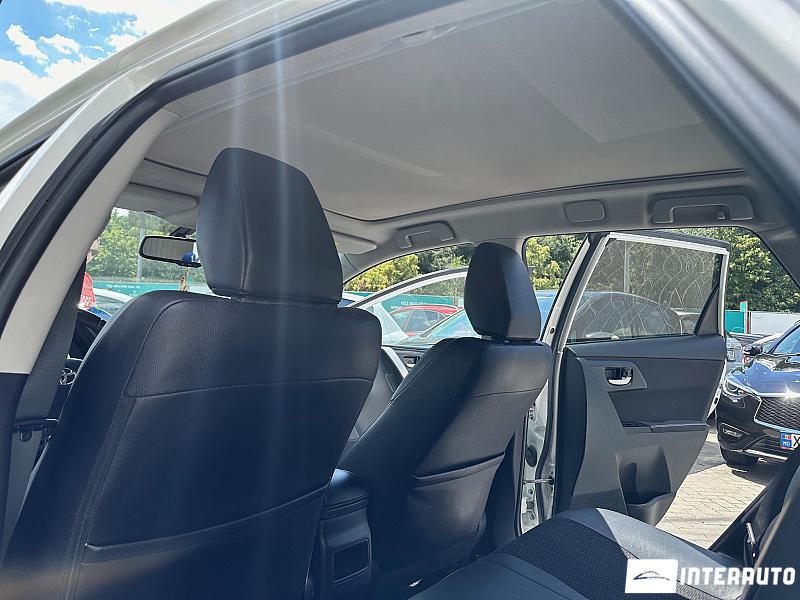 Toyota Auris 15 toyota auris 2013